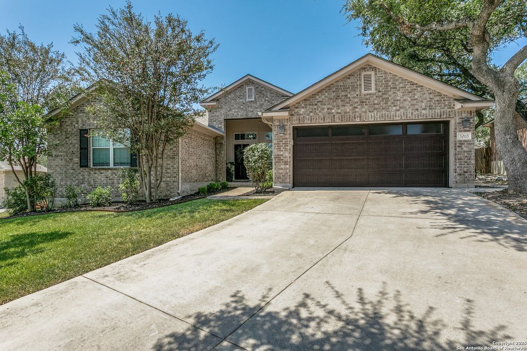 3203 Fontenay Park, San Antonio, TX 78251