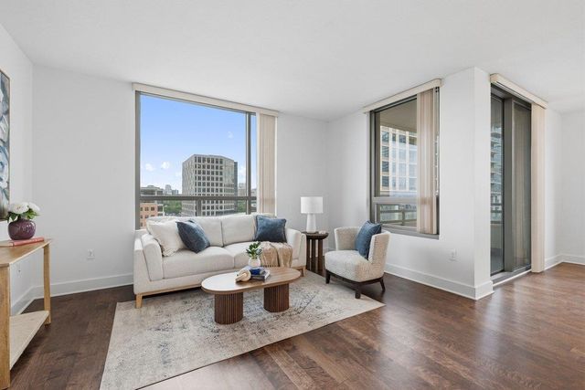300 Bowie ST 1101, Austin, TX 78703