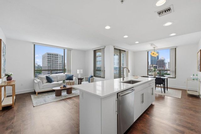 300 Bowie ST 1101, Austin, TX 78703