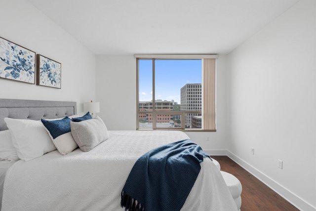300 Bowie ST 1101, Austin, TX 78703