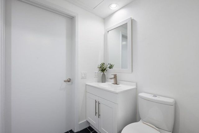 300 Bowie ST 1101, Austin, TX 78703
