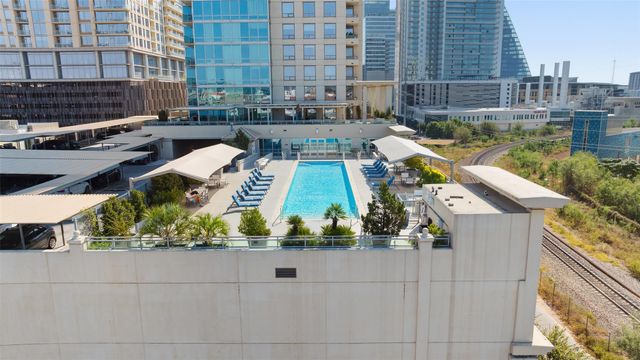 300 Bowie ST 1101, Austin, TX 78703