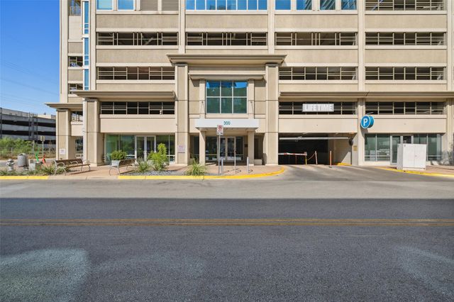 300 Bowie ST 1101, Austin, TX 78703