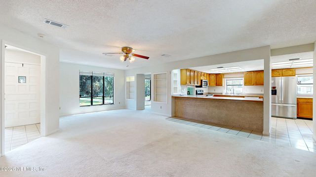 1028 LAKE ASBURY Drive, Green Cove Springs, FL 32043