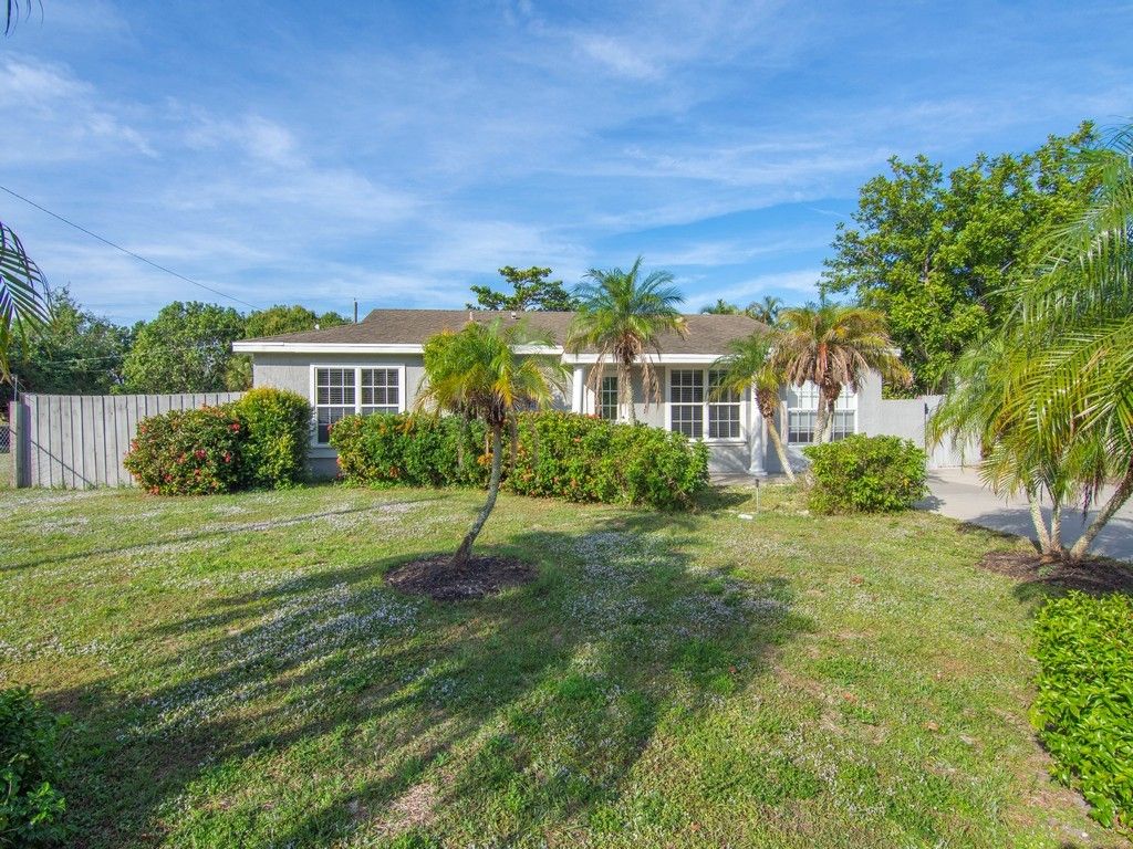 2375 16th Avenue SW, Vero Beach, FL 32962