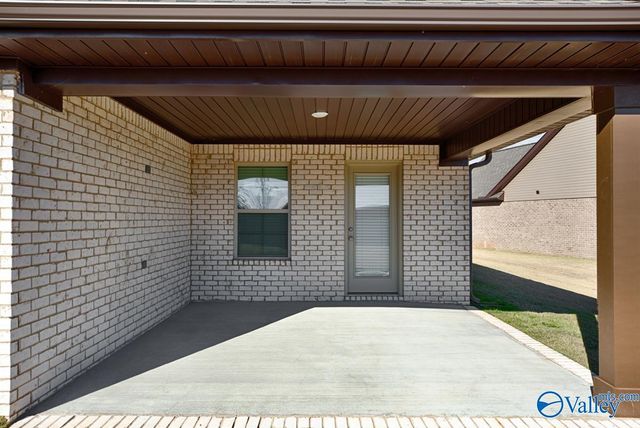 213 Shubert Drive, Hazel Green, AL 35750