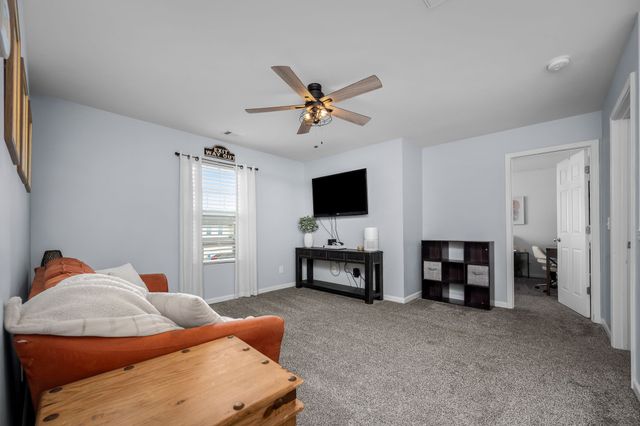 145 Slaters Dr, Lebanon, TN 37087