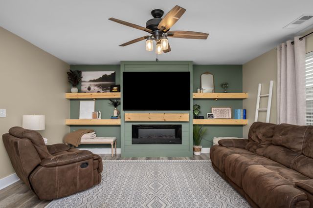 145 Slaters Dr, Lebanon, TN 37087