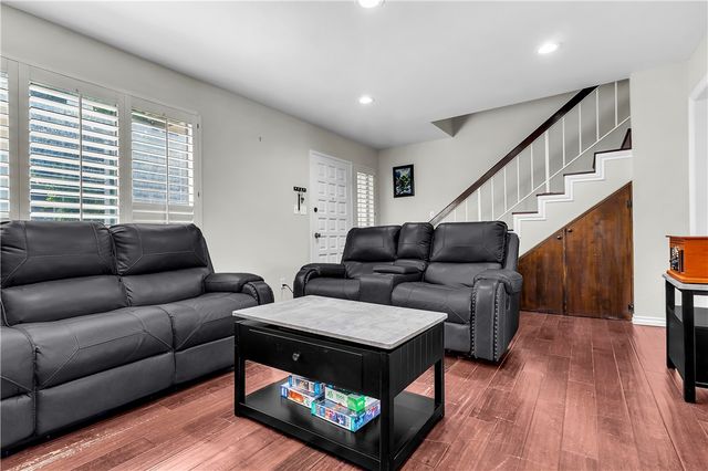 9903 Karmont, South Gate, CA 90280