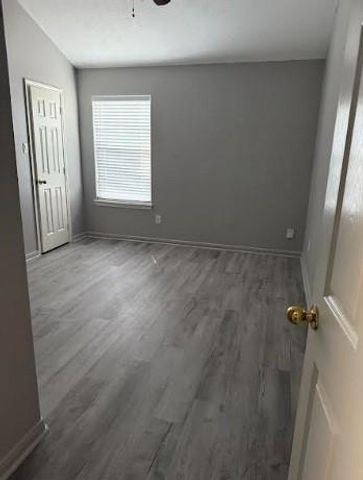 5637 Lotus Street, Houston, TX 77085