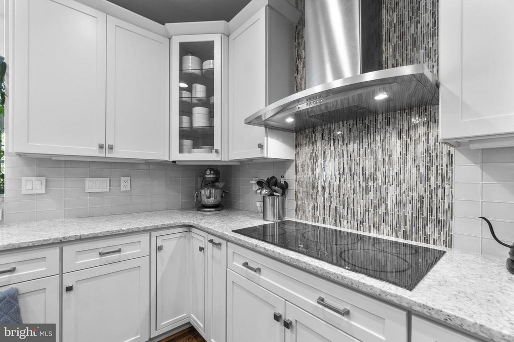 Image 11 of property listing at 2212 KINGS FOREST TRL, Mount Airy, MD 21771