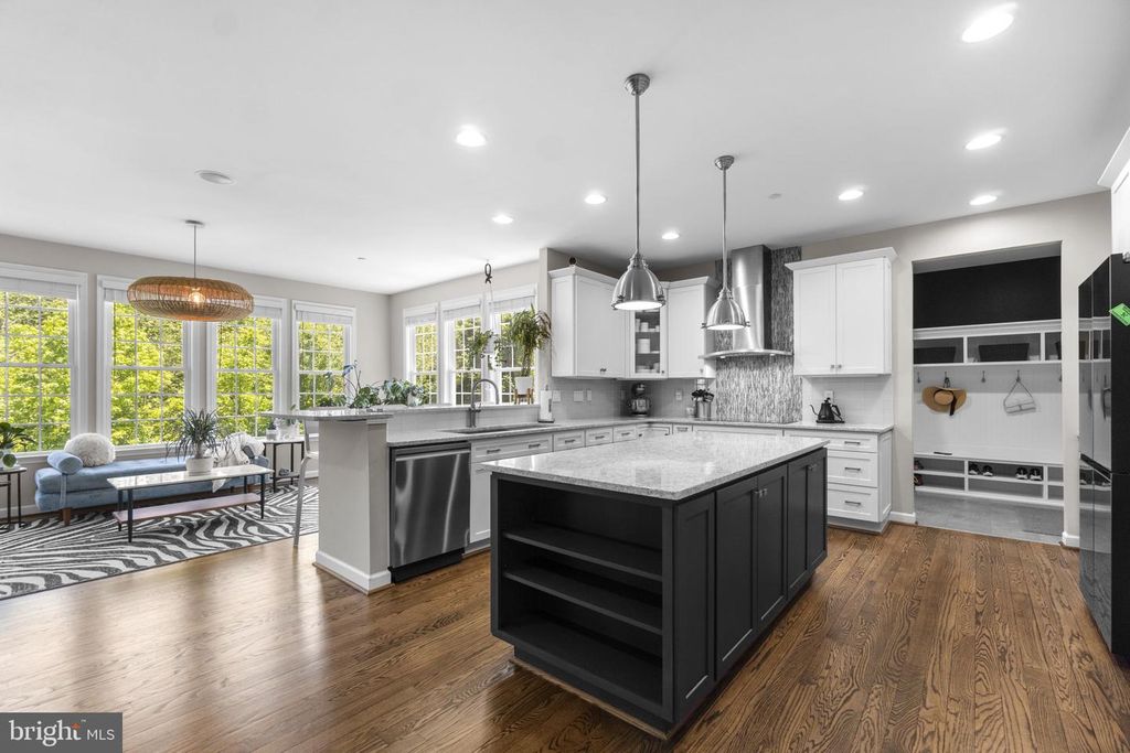 Image 8 of property listing at 2212 KINGS FOREST TRL, Mount Airy, MD 21771
