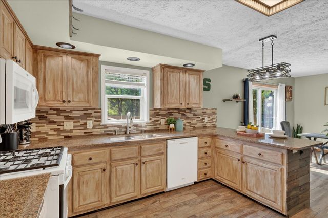 2869 Ridgecrest Drive, Saranac, MI 48881
