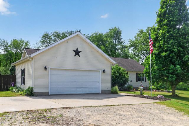2869 Ridgecrest Drive, Saranac, MI 48881