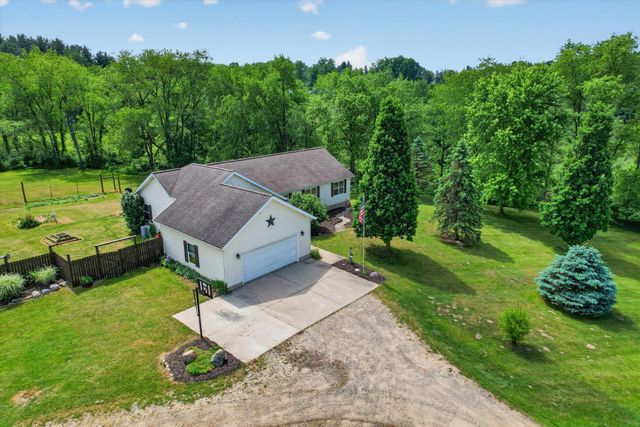 2869 Ridgecrest Drive, Saranac, MI 48881