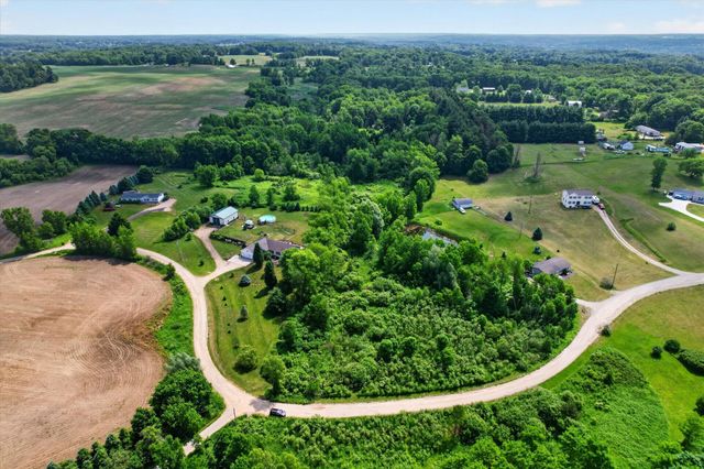 2869 Ridgecrest Drive, Saranac, MI 48881