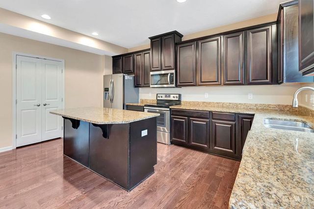 9563 Cobblestone Walk, West Chester, OH 45069