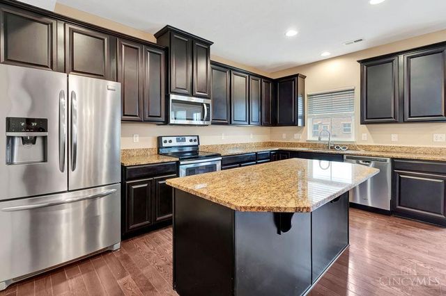 9563 Cobblestone Walk, West Chester, OH 45069