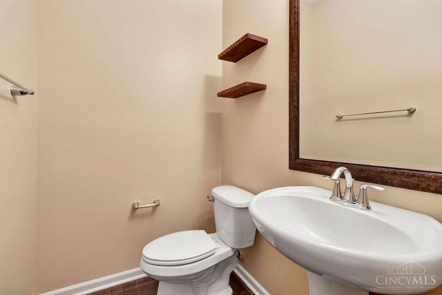 9563 Cobblestone Walk, West Chester, OH 45069