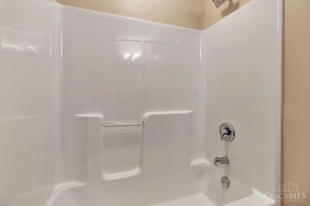 9563 Cobblestone Walk, West Chester, OH 45069