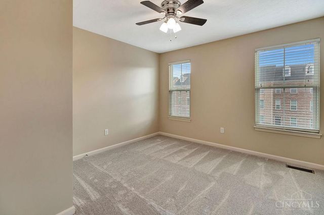 9563 Cobblestone Walk, West Chester, OH 45069