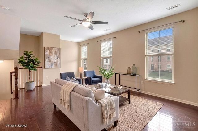 9563 Cobblestone Walk, West Chester, OH 45069