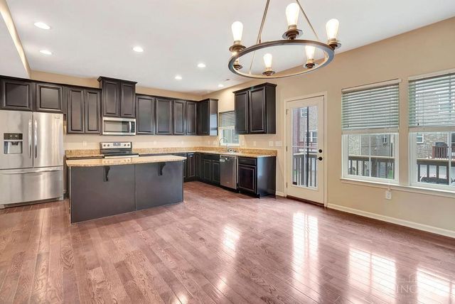 9563 Cobblestone Walk, West Chester, OH 45069
