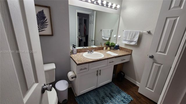 11601 SW 2nd St 21202, Pembroke Pines, FL 33025