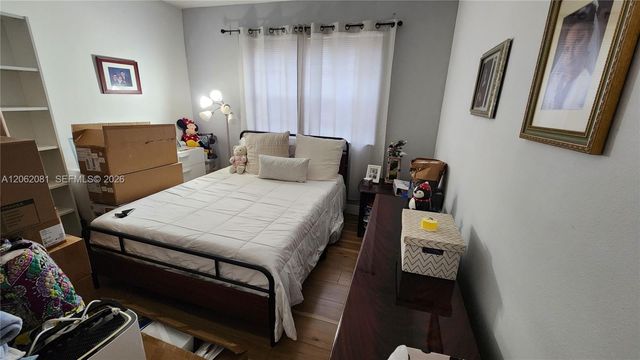 11601 SW 2nd St 21202, Pembroke Pines, FL 33025