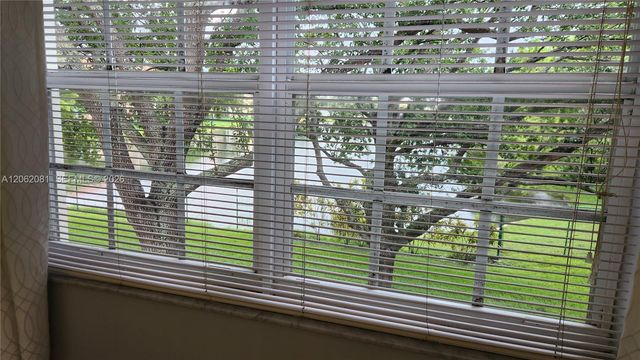 11601 SW 2nd St 21202, Pembroke Pines, FL 33025