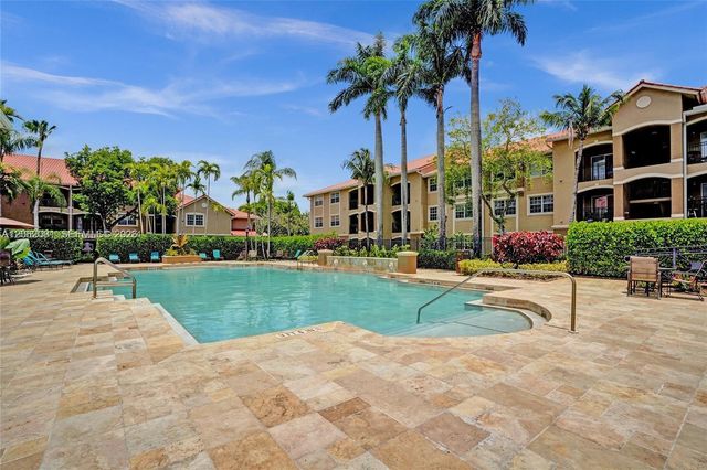 11601 SW 2nd St 21202, Pembroke Pines, FL 33025