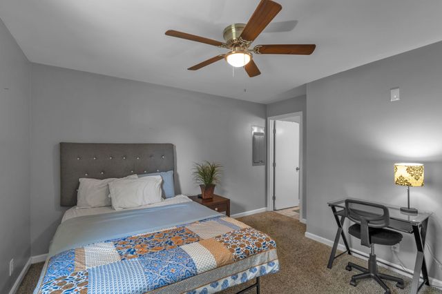 222 Mark Spitz Dr, Clarksville, TN 37042