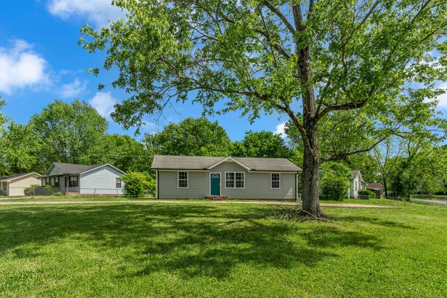 222 Mark Spitz Dr, Clarksville, TN 37042