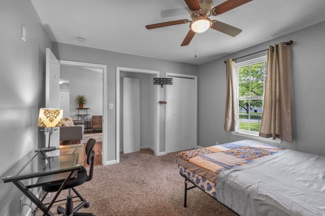 222 Mark Spitz Dr, Clarksville, TN 37042