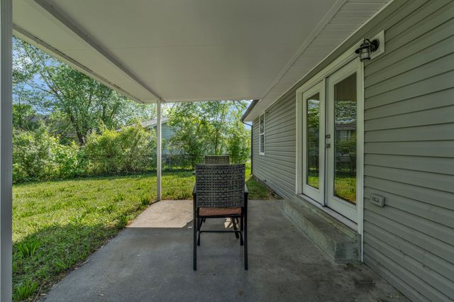 222 Mark Spitz Dr, Clarksville, TN 37042