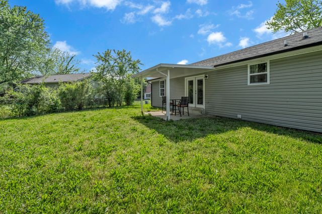 222 Mark Spitz Dr, Clarksville, TN 37042
