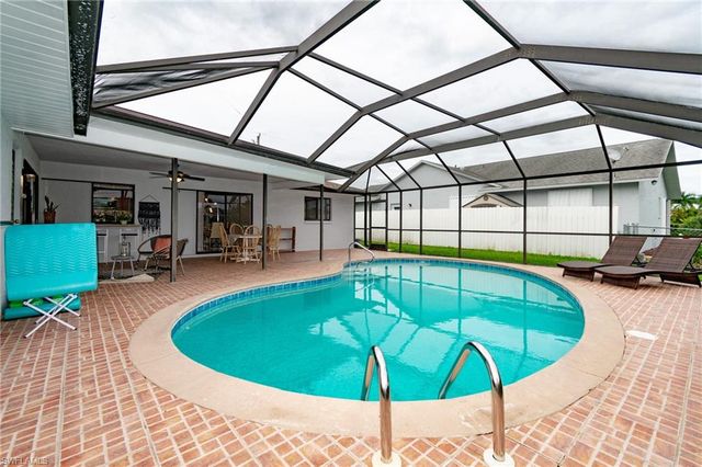 908 SE 33rd ST, Cape Coral, FL 33904