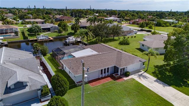908 SE 33rd ST, Cape Coral, FL 33904