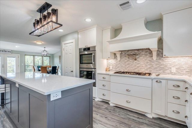 417 Akaloa DR, Bastrop, TX 78602