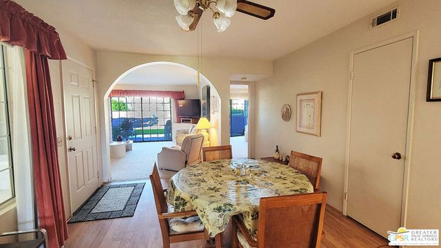 2700 E Mesquite Avenue E29, Palm Springs, CA 92264