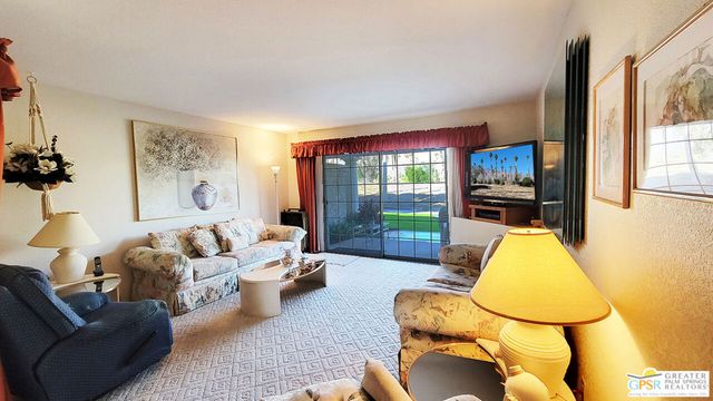 2700 E Mesquite Avenue E29, Palm Springs, CA 92264