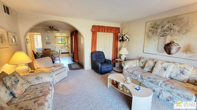 2700 E Mesquite Avenue E29, Palm Springs, CA 92264