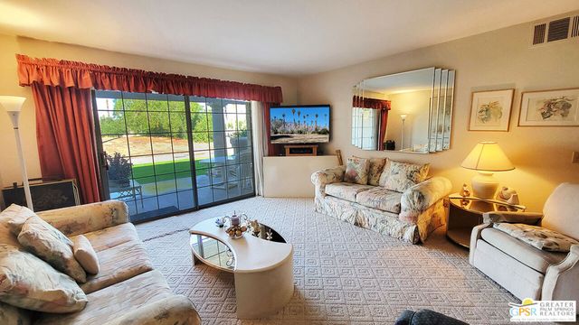 2700 E Mesquite Avenue E29, Palm Springs, CA 92264