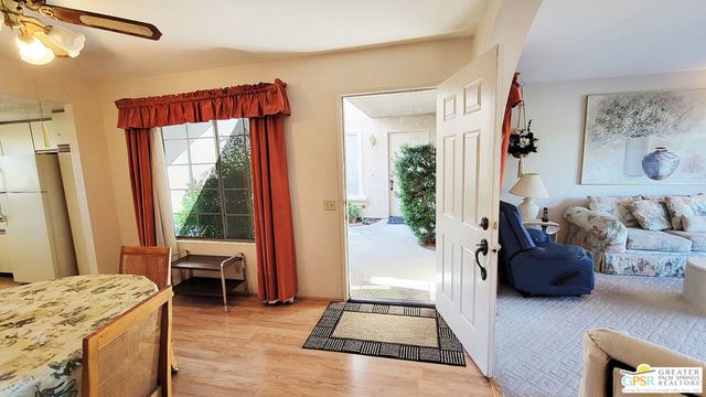 2700 E Mesquite Avenue E29, Palm Springs, CA 92264