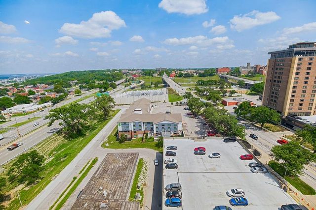 600 E Admiral Boulevard 1604, Kansas City, MO 64106