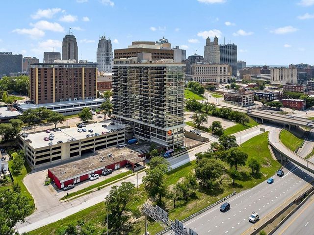 600 E Admiral Boulevard 1604, Kansas City, MO 64106