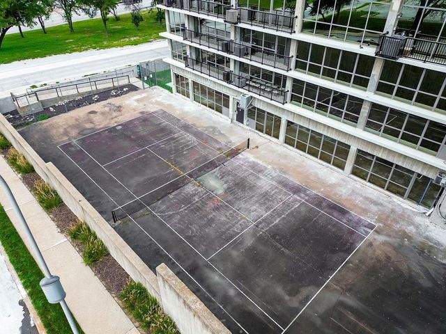 600 E Admiral Boulevard 1604, Kansas City, MO 64106