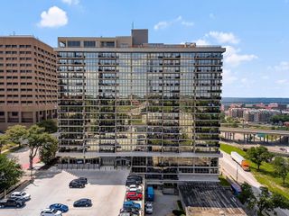 600 E Admiral Boulevard 1604, Kansas City, MO 64106
