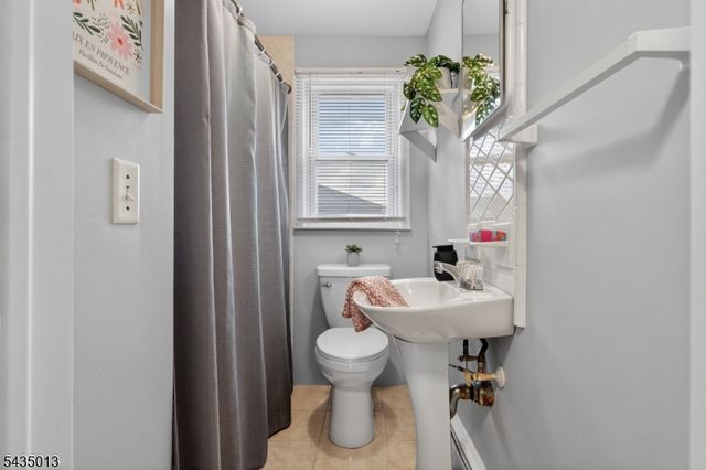 7 Westminster Pl, Garfield City, NJ 07026