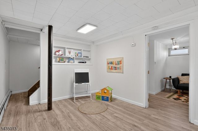 7 Westminster Pl, Garfield City, NJ 07026